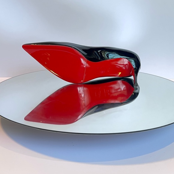 ***SOLD*** Christian Louboutin Décolleté 554 70mm Black Patent Heels, Size 37.5 - Picture 11 of 15